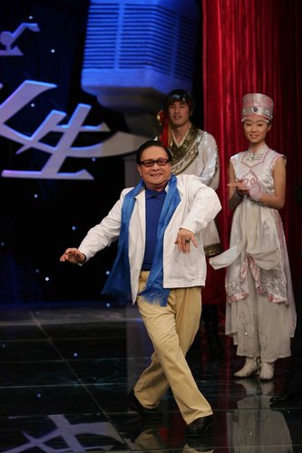 86岁表演艺术家贾作光登台《艺术人生》展舞艺 (http://www.xifumi.com/) 戏曲常识 第2张