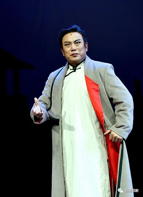 一代名优的绝唱——《梨园故事》精彩亮相 戏曲新闻 第3张-河南豫剧学校-郑州市戏曲中专学校-河南哪里教豫剧 一代名优的绝唱——《梨园故事》精彩亮相 (http://www.xifumi.com/) 戏曲新闻 第3张