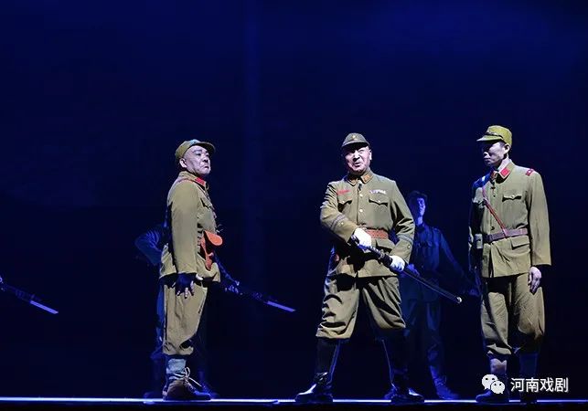 高歌一曲颂战神——《杨靖宇》亮相第十届黄河戏剧节 戏曲新闻 第10张-河南豫剧学校-郑州市戏曲中专学校-河南哪里教豫剧 高歌一曲颂战神——《杨靖宇》亮相第十届黄河戏剧节 (http://www.xifumi.com/) 戏曲新闻 第10张