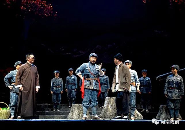 高歌一曲颂战神——《杨靖宇》亮相第十届黄河戏剧节 戏曲新闻 第13张-河南豫剧学校-郑州市戏曲中专学校-河南哪里教豫剧 高歌一曲颂战神——《杨靖宇》亮相第十届黄河戏剧节 (http://www.xifumi.com/) 戏曲新闻 第13张