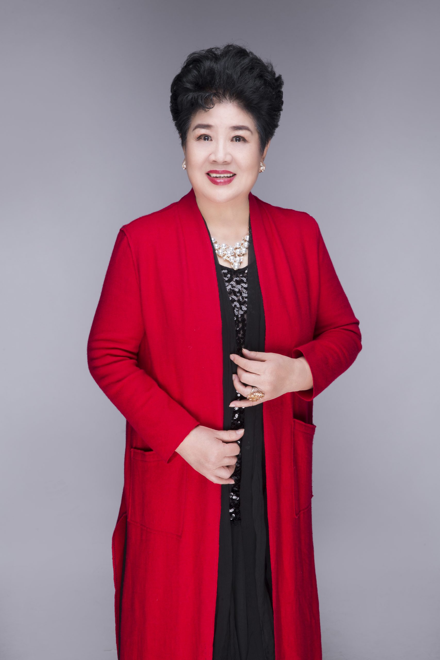 他们眼中的王希玲（一）李红艳：用回望的视角看王希玲 (http://www.xifumi.com/) 校内新闻 第1张