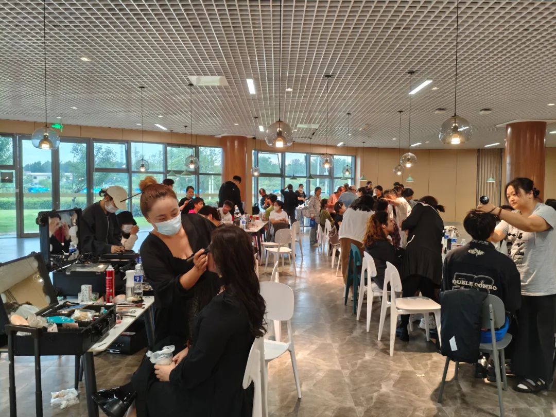 喜迎盛会：我校二十余名师生参加郑州市第十二届运动会开幕式 (http://www.xifumi.com/) 校内新闻 第5张