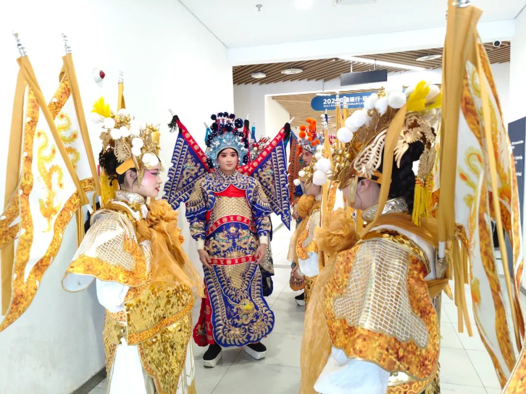 喜迎盛会：我校二十余名师生参加郑州市第十二届运动会开幕式 (http://www.xifumi.com/) 校内新闻 第7张