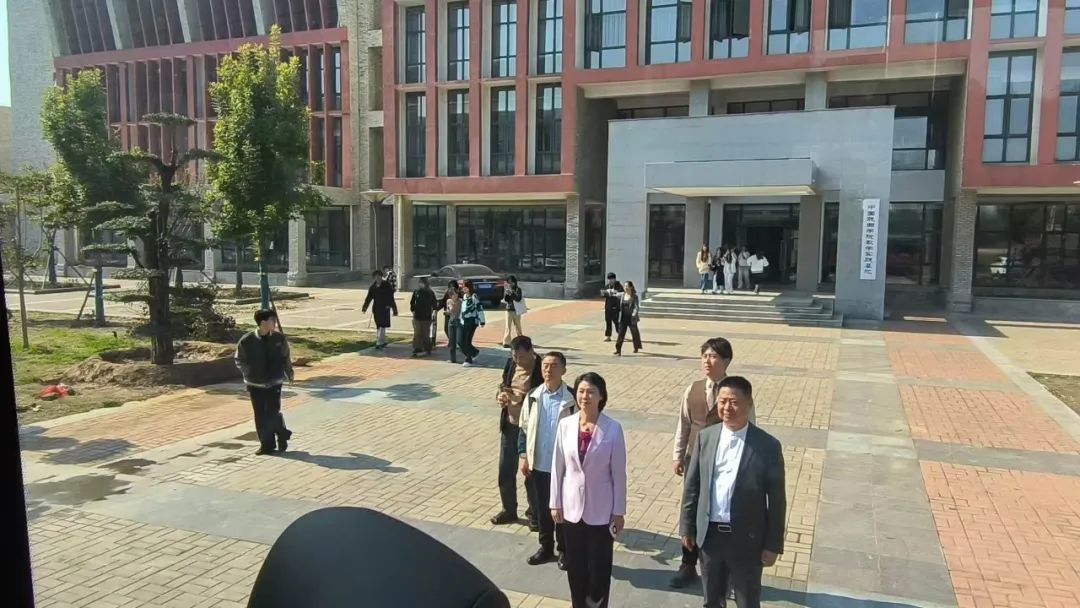 我校学生张富康、王帅奇参演的戏曲电影《青春校园》杀青 (http://www.xifumi.com/) 校内新闻 第8张